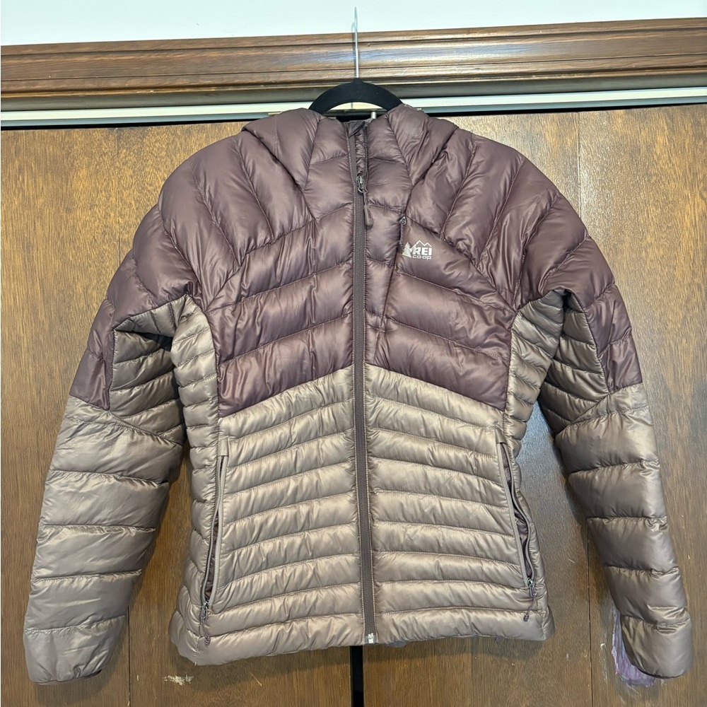 REI Women's Two-Tone Puffer Jacket